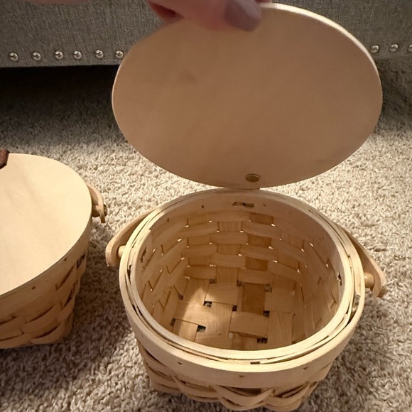 Set of 2 Natural Woven Baskets | Cute Home Decor or Crafting Baskets with Handle - Picture 5 of 11